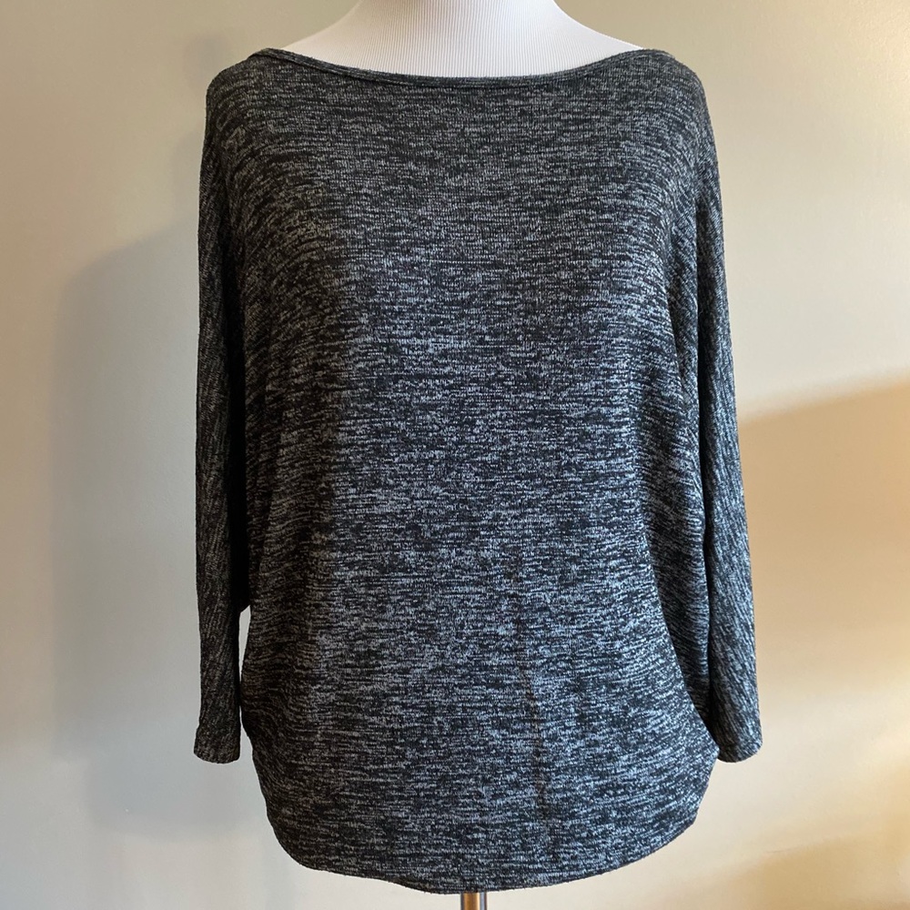 Fig & Blue women’s tunic top